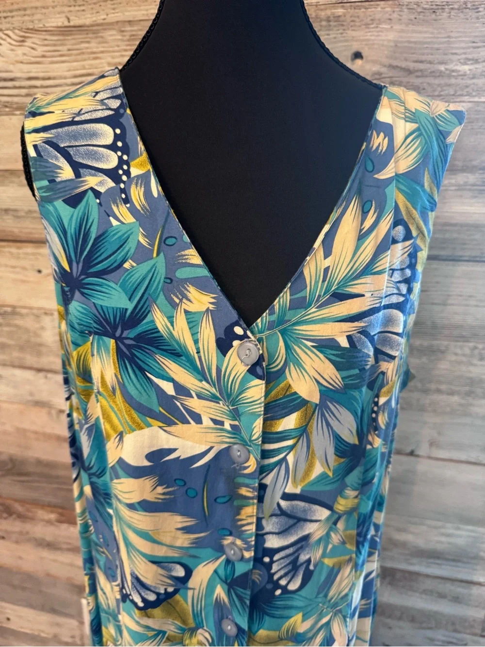 NWT Erika Blue Tropical Print Sleeveless Maxi Dress - Picture 3 of 5